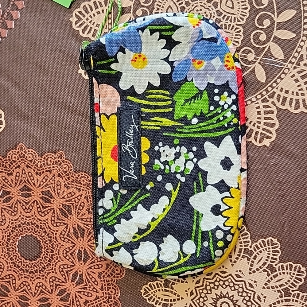 Vera bradley clip zip ID